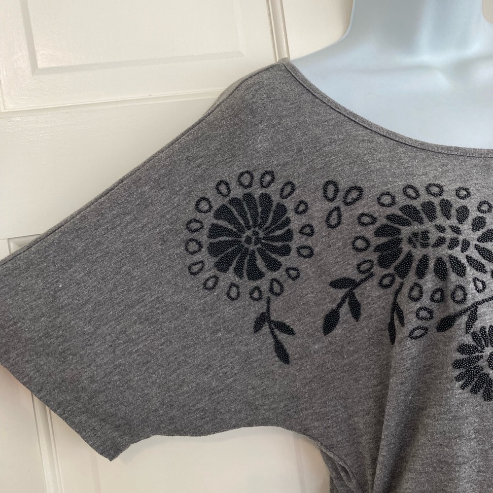 Espresso Charcoal Floral Women's Tee - Picture 2 of 6